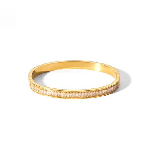 Baguete Zirconia Gold Bangle front view